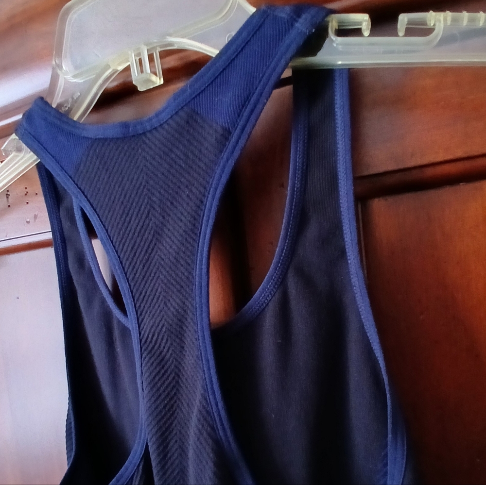💕PINK Victoria's Secret Compression Tank Top💕 - Picture 11 of 11